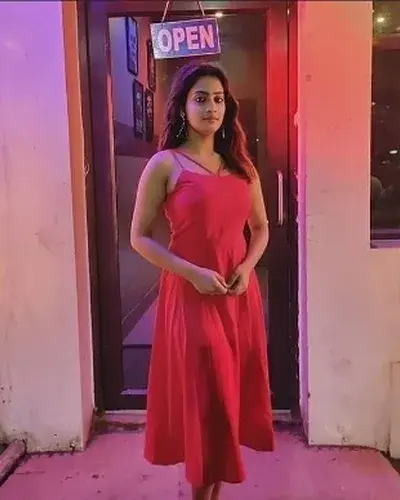 Escorts Porompat